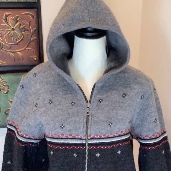 Woolrich Onyx Heather Zip front Wool Sweater with hood. Size Medium - Picture 4 of 11